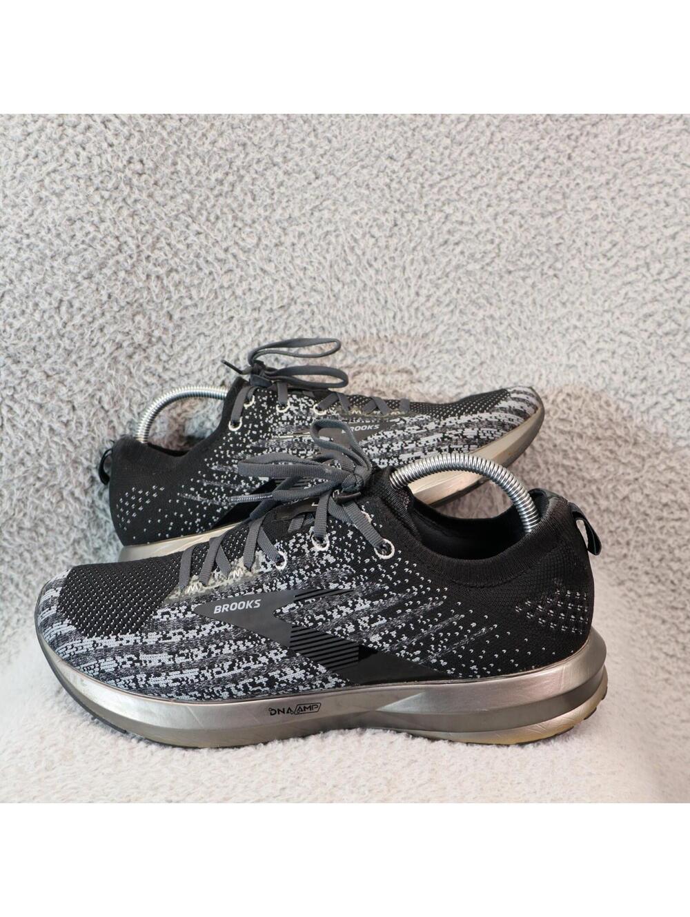 Brooks Levitate 3 Men sz 10 Shoes Black Gray 1103121D047 Run